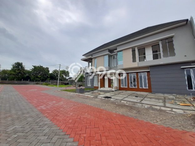 Rumah Mewah Siap Huni LT 281m2 di Kalasan, Sleman Rumah Mewah Siap Huni LT 281m2 di Kalasan, Sleman