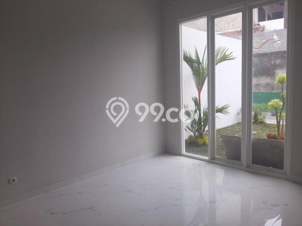 Dijual Cepat Rumah Bagus Siap Huni LB 140m2 di Mlati, Sleman Dijual Cepat Rumah Bagus Siap Huni LB 140m2 di Mlati, Sleman