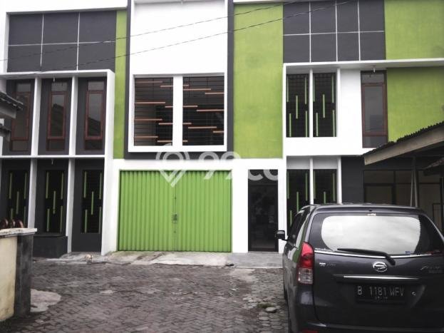 Unit Kost Dijual di Depok dengan 27 Kamar Tidur & Luas Bangunan 481m2 Unit Kost Dijual di Depok dengan 27 Kamar Tidur & Luas Bangunan 481m2