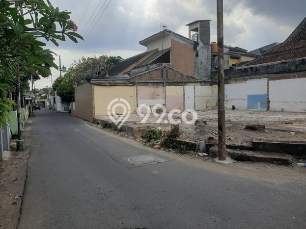 LOKASI STRATEGIS! Tanah di Depok, Luas 204m2m², Area Asri, Cocok untuk Investasi LOKASI STRATEGIS! Tanah di Depok, Luas 204m2m², Area Asri, Cocok untuk Investasi