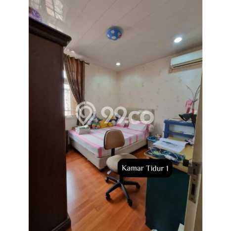 Rumah Elit Modern Tanpa Renovasi di Ancol Jakarta Utara Rumah Elit Modern Tanpa Renovasi di Ancol Jakarta Utara