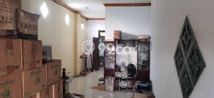 Ruko Dijual di Prime Area Jakarta Barat Luas 172m2 Ruko Dijual di Prime Area Jakarta Barat Luas 172m2