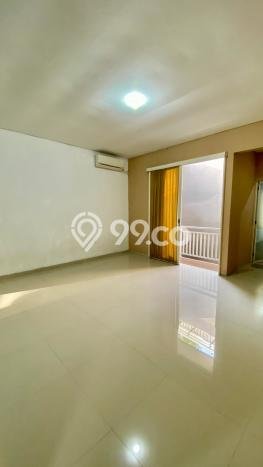 Dijual Rumah 4 Kamar Lokasi Ideal Nyaman dan Strategis di Rungkut Dijual Rumah 4 Kamar Lokasi Ideal Nyaman dan Strategis di Rungkut