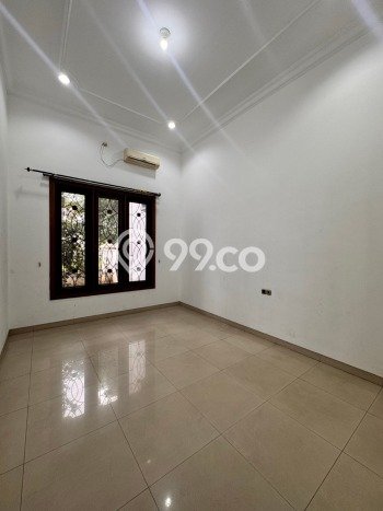 Rumah Cantik Siap Huni Di Mulyorejo Luas 400m2 Aman Rumah Cantik Siap Huni Di Mulyorejo Luas 400m2 Aman