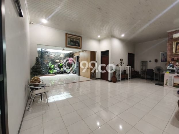 Rumah Eksklusif Dijual LT 240m2 di Sukolilo, Surabaya Rumah Eksklusif Dijual LT 240m2 di Sukolilo, Surabaya