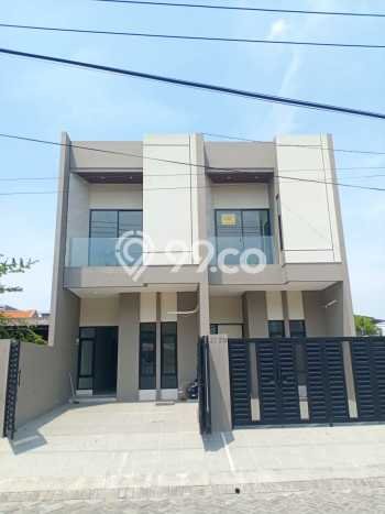 Jual Rumah Bagus Siap Huni LB 145m2 di Tenggilis Mejoyo, Surabaya Jual Rumah Bagus Siap Huni LB 145m2 di Tenggilis Mejoyo, Surabaya
