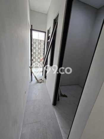 Dijual Rumah 5 Kamar Lokasi Strategis Bagus dan Strategis di Medokan Ayu Dijual Rumah 5 Kamar Lokasi Strategis Bagus dan Strategis di Medokan Ayu