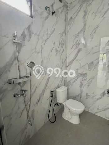 Ruko Disewa di Tambaksari, Surabaya, LT 100m2 / LB 250m2 Ruko Disewa di Tambaksari, Surabaya, LT 100m2 / LB 250m2