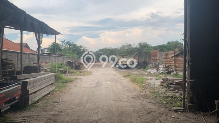 Unit Gudang Dijual di Pakal Surabaya Luas Tanah 4270m2, Luas Bangunan 1336m2 Unit Gudang Dijual di Pakal Surabaya Luas Tanah 4270m2, Luas Bangunan 1336m2