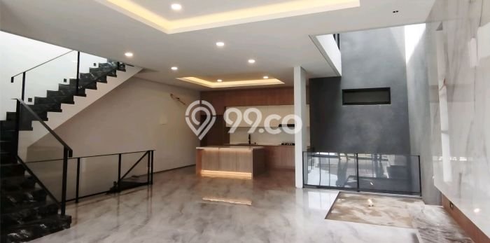 Dijual Rumah Luas Megah Dengan View Cantik di Puri Indah, Jakarta Barat Dijual Rumah Luas Megah Dengan View Cantik di Puri Indah, Jakarta Barat