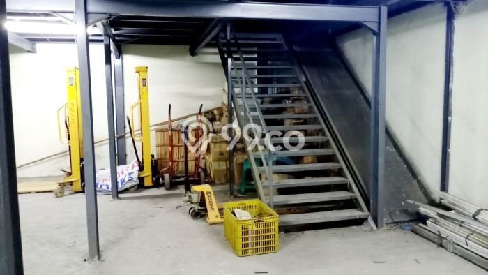 Dijual! Gudang di Pantai Indah Kapuk Jakarta Utara LT 162m2 / LB 486m2 Kawasan Bisnis Dijual! Gudang di Pantai Indah Kapuk Jakarta Utara LT 162m2 / LB 486m2 Kawasan Bisnis
