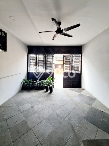 For Rent Ruko Kawasan Strategis Kawasan Tambora, Luas 200m², Siap Operasi For Rent Ruko Kawasan Strategis Kawasan Tambora, Luas 200m², Siap Operasi