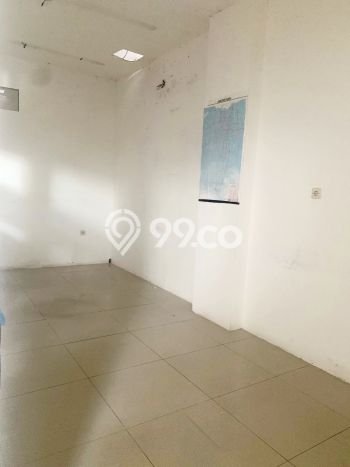 Unit Gudang Disewakan di Daan Mogot di Area Ramai & Strategis Unit Gudang Disewakan di Daan Mogot di Area Ramai & Strategis