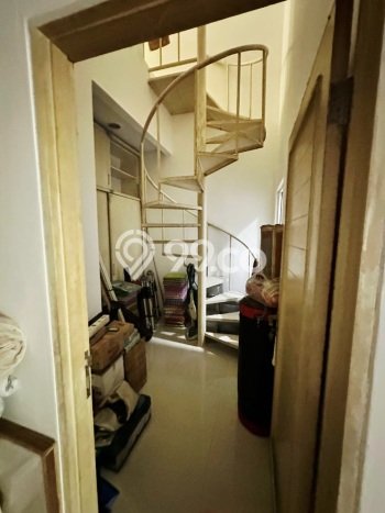 Rumah Elit LB 260m2 Siap Huni Desain Elegan di Puri Indah, Jakarta Barat Rumah Elit LB 260m2 Siap Huni Desain Elegan di Puri Indah, Jakarta Barat