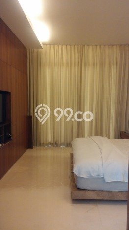Dijual Rumah Luas Elegan Dengan View Cantik di Kedoya, Jakarta Barat Dijual Rumah Luas Elegan Dengan View Cantik di Kedoya, Jakarta Barat