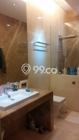 Dijual Rumah Luas Elegan Dengan View Cantik di Kedoya, Jakarta Barat Dijual Rumah Luas Elegan Dengan View Cantik di Kedoya, Jakarta Barat