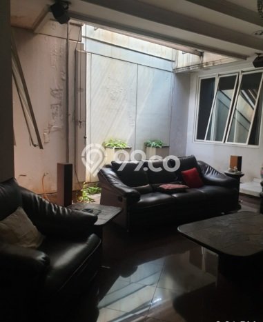 Rumah Mewah LB 500m2 Siap Huni Desain Elegan di Kedoya, Jakarta Barat Rumah Mewah LB 500m2 Siap Huni Desain Elegan di Kedoya, Jakarta Barat