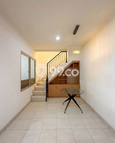 Jarang Ada! Rumah Kontrakan 3 Kamar Nyaman Siap Huni Puri Indah Jarang Ada! Rumah Kontrakan 3 Kamar Nyaman Siap Huni Puri Indah
