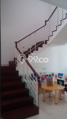 Dijual Rumah Luas Elegan Dengan View Cantik di Kedoya, Jakarta Barat Dijual Rumah Luas Elegan Dengan View Cantik di Kedoya, Jakarta Barat