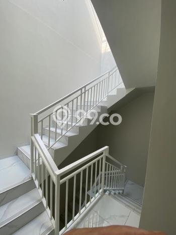 Dijual Hunian Rumah Terawat 3 KT di Tanjung Duren, Jakarta Barat Dijual Hunian Rumah Terawat 3 KT di Tanjung Duren, Jakarta Barat