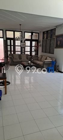 Ready to Use! Luxury House LT 231m2 Desain Elegan di Tanjung Duren Utara Ready to Use! Luxury House LT 231m2 Desain Elegan di Tanjung Duren Utara
