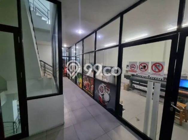 Unit Ruko Dijual di Jakarta Utara LT 168m2 & LB 836m2 Unit Ruko Dijual di Jakarta Utara LT 168m2 & LB 836m2