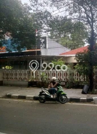 Disewakan! Rumah 5 Kamar Tidur &
4 Kamar Mandi di Grogol, Jakarta Barat Disewakan! Rumah 5 Kamar Tidur &
4 Kamar Mandi di Grogol, Jakarta Barat