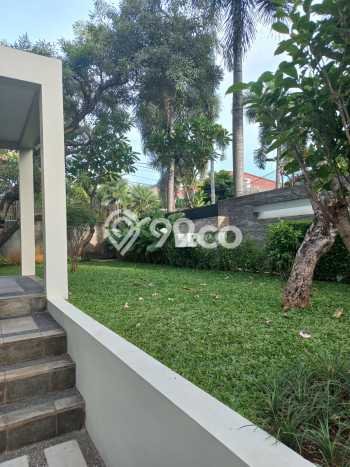 SPECIAL PRICE! Rumah di , 3 KM, Akses Mudah Pusat Kota, Luas 600m2m² Bangunan 500m2m² SPECIAL PRICE! Rumah di , 3 KM, Akses Mudah Pusat Kota, Luas 600m2m² Bangunan 500m2m²