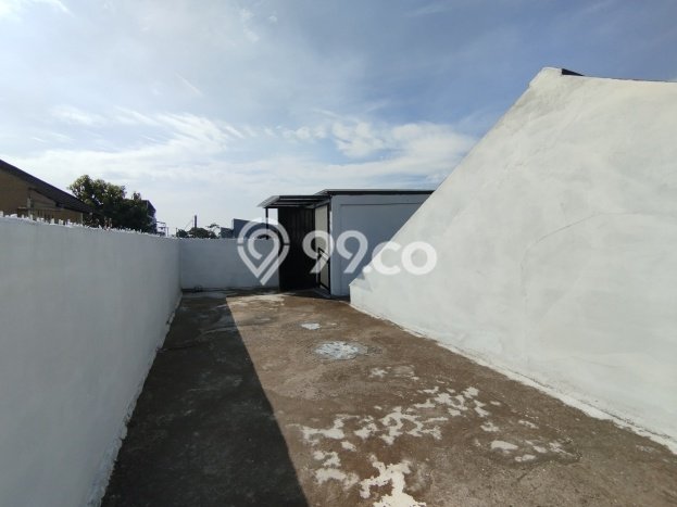 SPECIAL OFFER! Rumah Asri di , LT 135m2m² LB 81m2m² SPECIAL OFFER! Rumah Asri di , LT 135m2m² LB 81m2m²
