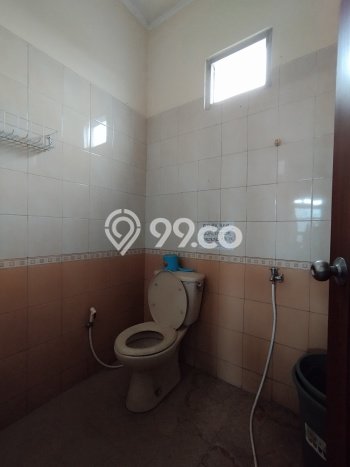 LOKASI STRATEGIS! Ruko Kawasan , Luas 100m2m², Pusat Bisnis, Mainroad LOKASI STRATEGIS! Ruko Kawasan , Luas 100m2m², Pusat Bisnis, Mainroad