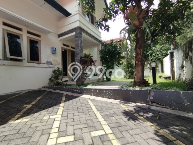 Rumah Siap Pakai area , Bandung, LT 240m2m² Bangunan 181m2m² Rumah Siap Pakai area , Bandung, LT 240m2m² Bangunan 181m2m²