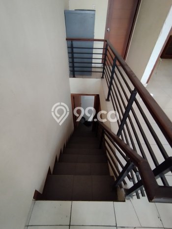 LOKASI STRATEGIS! Ruko Kawasan , Luas 100m2m², Pusat Bisnis, Mainroad LOKASI STRATEGIS! Ruko Kawasan , Luas 100m2m², Pusat Bisnis, Mainroad