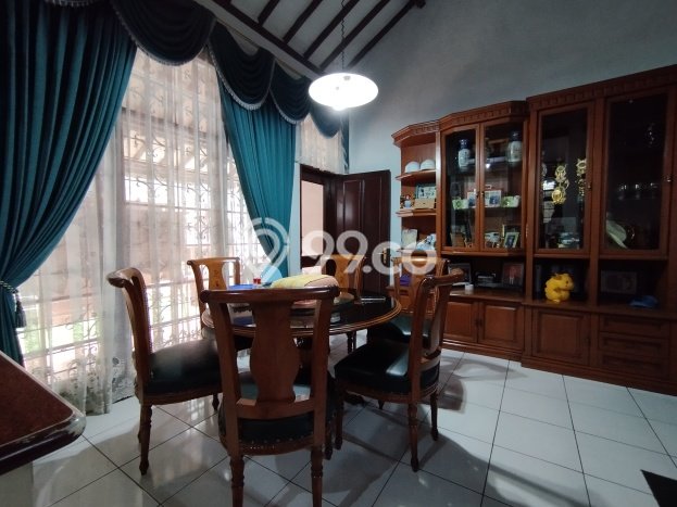 Rumah Elit LB 300m2 Siap Pakai Desain Elegan di Margacinta, Bandung Rumah Elit LB 300m2 Siap Pakai Desain Elegan di Margacinta, Bandung