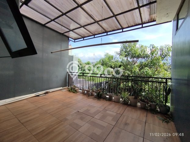 Jual Rumah Bagus Siap Huni LB 177m2 di Arcamanik, Bandung Jual Rumah Bagus Siap Huni LB 177m2 di Arcamanik, Bandung