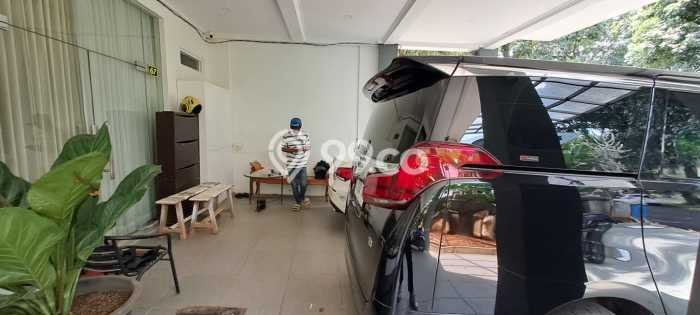 INVESTASI TEPAT! Rumah di Sentul City, Luas 446m² LB 225m² INVESTASI TEPAT! Rumah di Sentul City, Luas 446m² LB 225m²