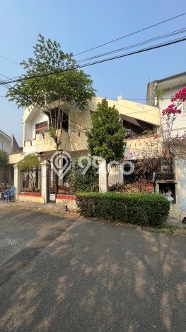 Jual Rumah Luas Elegan Dengan View Eksklusif di Bintaro, Jakarta Selatan Jual Rumah Luas Elegan Dengan View Eksklusif di Bintaro, Jakarta Selatan