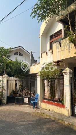 Jual Rumah Luas Elegan Dengan View Eksklusif di Bintaro, Jakarta Selatan Jual Rumah Luas Elegan Dengan View Eksklusif di Bintaro, Jakarta Selatan