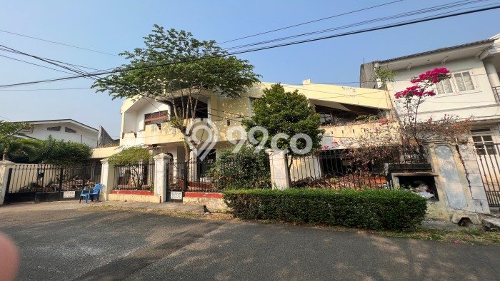 Jual Rumah Luas Elegan Dengan View Eksklusif di Bintaro, Jakarta Selatan Jual Rumah Luas Elegan Dengan View Eksklusif di Bintaro, Jakarta Selatan