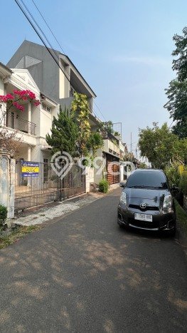 Jual Rumah Luas Elegan Dengan View Eksklusif di Bintaro, Jakarta Selatan Jual Rumah Luas Elegan Dengan View Eksklusif di Bintaro, Jakarta Selatan