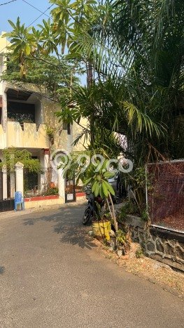 Jual Rumah Luas Elegan Dengan View Eksklusif di Bintaro, Jakarta Selatan Jual Rumah Luas Elegan Dengan View Eksklusif di Bintaro, Jakarta Selatan