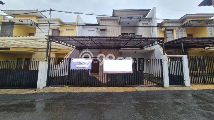 di RUMAH SANGAT STRATEGIS DI JAKSEL. Jalan Swadaya II H No.79, Kel. Tanjung Barat, Kec. Jagakarsa, Kota Jakarta Selatan, Tanjung Barat di RUMAH SANGAT STRATEGIS DI JAKSEL. Jalan Swadaya II H No.79, Kel. Tanjung Barat, Kec. Jagakarsa, Kota Jakarta Selatan, Tanjung Barat