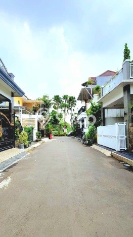 Dijual Cepat Rumah Bagus Siap Huni LB 200m2 di Pondok Aren, Tangerang Selatan Dijual Cepat Rumah Bagus Siap Huni LB 200m2 di Pondok Aren, Tangerang Selatan
