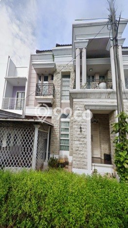 Dijual Rumah Mewah Megah Dengan View Eksklusif di Graha Raya Bintaro, Tangerang Selatan Dijual Rumah Mewah Megah Dengan View Eksklusif di Graha Raya Bintaro, Tangerang Selatan