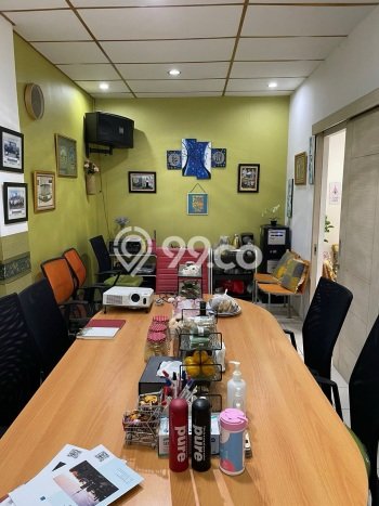 Hunian Mewah LB 150m2 Siap Pakai Desain Elegan di BSD City, Tangerang Hunian Mewah LB 150m2 Siap Pakai Desain Elegan di BSD City, Tangerang