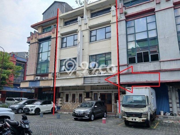 Dijual Rumah Mewah Megah Dengan View Eksklusif di Fatmawati, Jakarta Selatan Dijual Rumah Mewah Megah Dengan View Eksklusif di Fatmawati, Jakarta Selatan