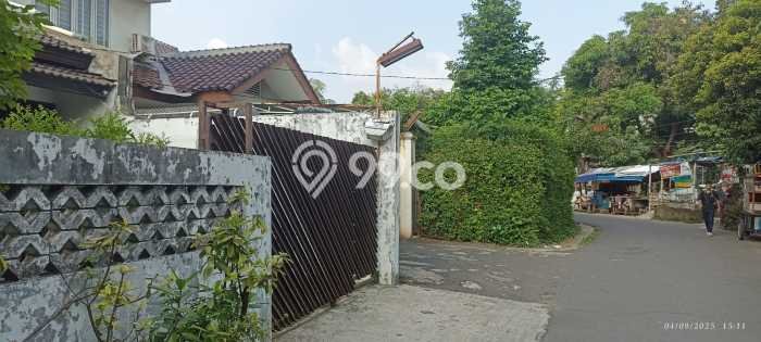Ready to Use! Luxury House LT 300m2 Desain Modern di Gandaria Ready to Use! Luxury House LT 300m2 Desain Modern di Gandaria