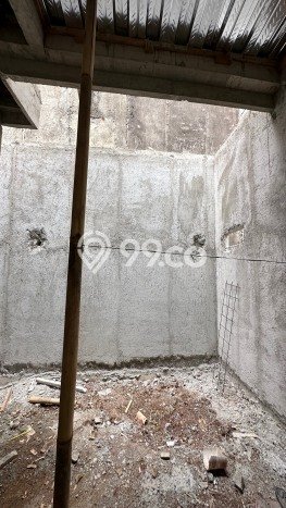 Rumah EXCLUSIVE area Kalisari, Jakarta Timur, LT 94m² Bangunan 128m² KESEMPATAN TERBATAS! Rumah EXCLUSIVE area Kalisari, Jakarta Timur, LT 94m² Bangunan 128m² KESEMPATAN TERBATAS!