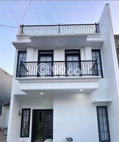 For Sale Rumah 3 Kamar Lokasi Ideal Bagus dan Strategis di Ciracas For Sale Rumah 3 Kamar Lokasi Ideal Bagus dan Strategis di Ciracas