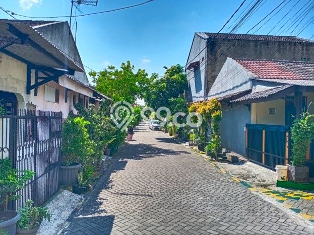 For Sale Rumah 4 Kamar Lokasi Strategis Bagus dan Strategis di Karawaci For Sale Rumah 4 Kamar Lokasi Strategis Bagus dan Strategis di Karawaci
