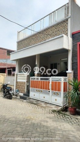 Rumah Minimalis 4 Kamar LT 90m2 di Taman Royal Rumah Minimalis 4 Kamar LT 90m2 di Taman Royal